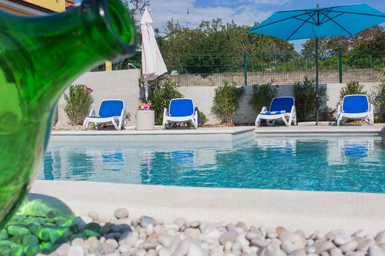 Apartments "Alen" Nedeščina エクステリア 写真